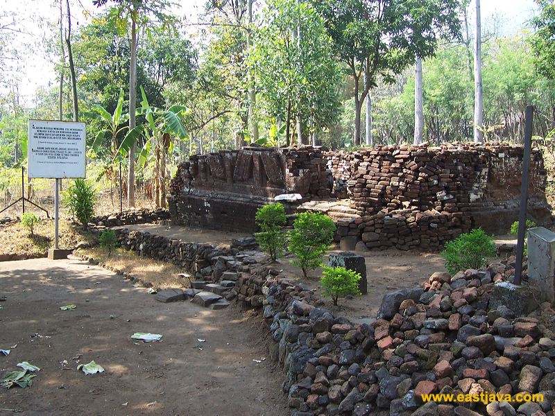 pasetran__temple_04.jpg