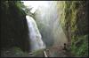 ../images/gallery/belawan/belawan_waterfall_04.jpg