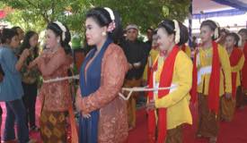 images/gallery/wisuda_waranggana/Wisuda_Waranggana_4.jpg