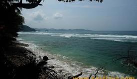 images/gallery/kuncir/kuncir-beach-pacitan-east-java-3.jpg