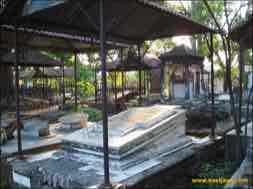 images/gallery/peneleh_tomb/peneleh-dutch-graveyard-05.jpg