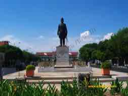 images/gallery/soedirman_monument/soedirman-monument-06.jpg