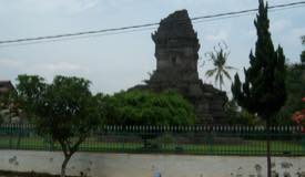 ../images/gallery/singosari-temple/singosari_temple_01.jpg