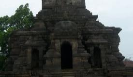 ../images/gallery/singosari-temple/singosari_temple_05.jpg