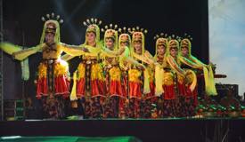 galleries/new/muang_sangkal_traditional_dance.jpg