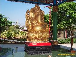 images/gallery/budha_statue/four-faced-budha-04.jpg