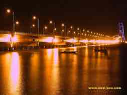 images/gallery/suramadu_bridge/suramadu-bridge-3.jpg